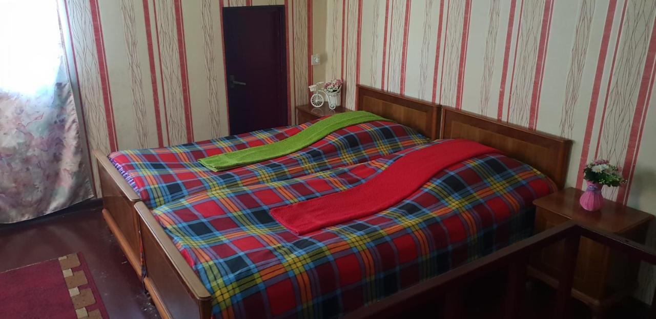2 Santeli Turn Guest House Tbilisi Ngoại thất bức ảnh